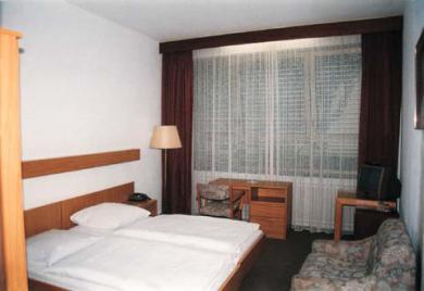 Luxor Hotel Frankfurt am Main Bagian luar foto